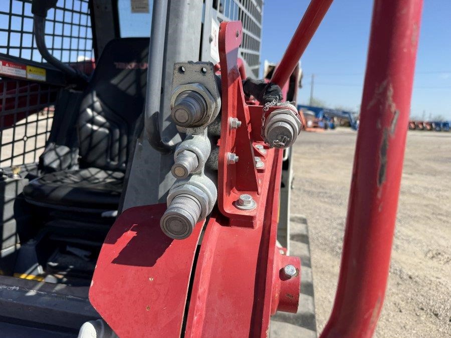 2021 Takeuchi TL8R2 Compact Track Loader - Image 23