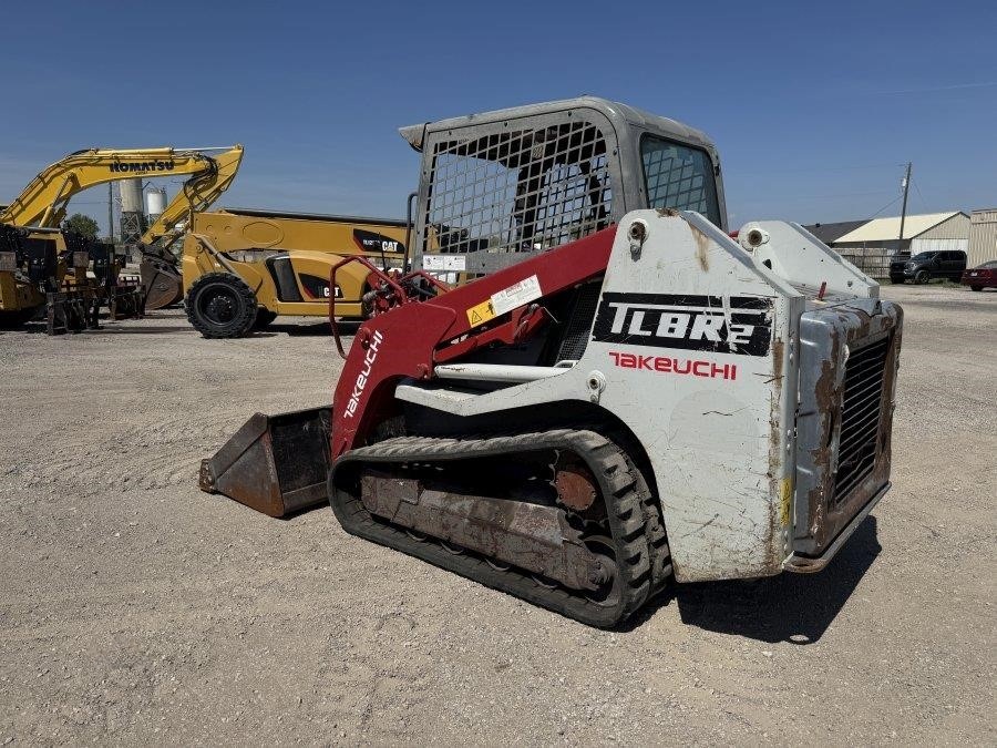2021 Takeuchi TL8R2 Compact Track Loader - Image 3