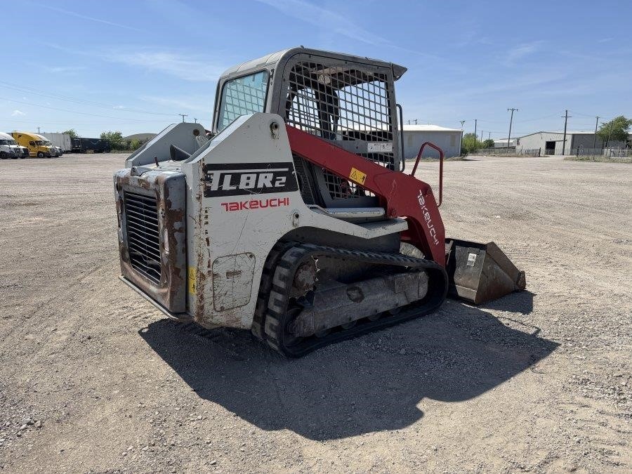 2021 Takeuchi TL8R2 Compact Track Loader - Image 5