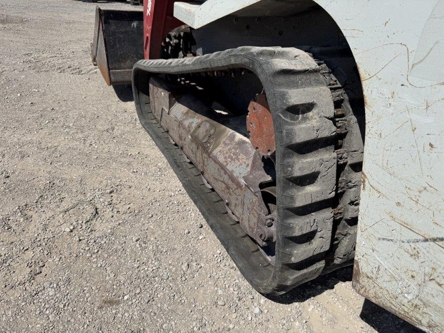 2021 Takeuchi TL8R2 Compact Track Loader - Image 9