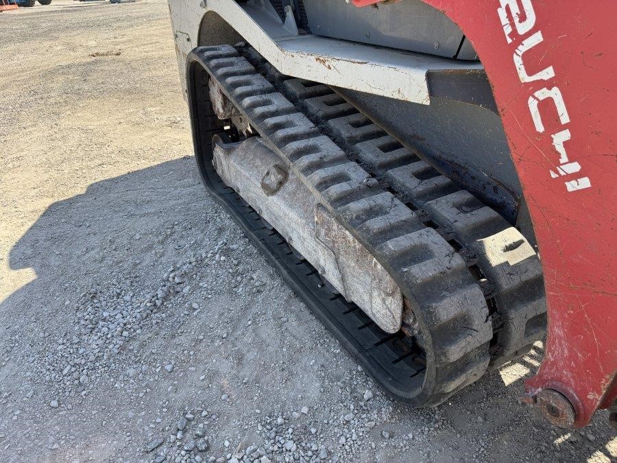 2021 Takeuchi TL8R2 Compact Track Loader - Image 15
