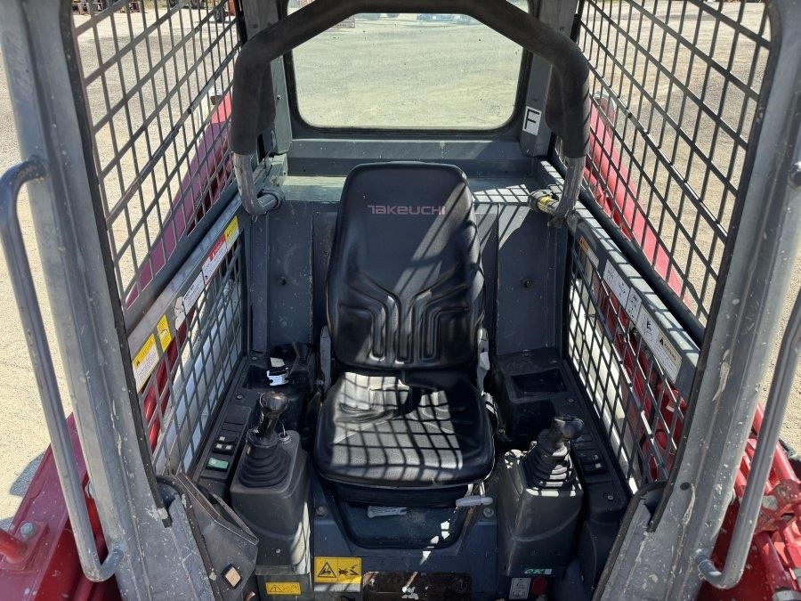2021 Takeuchi TL8R2 Compact Track Loader - Image 22