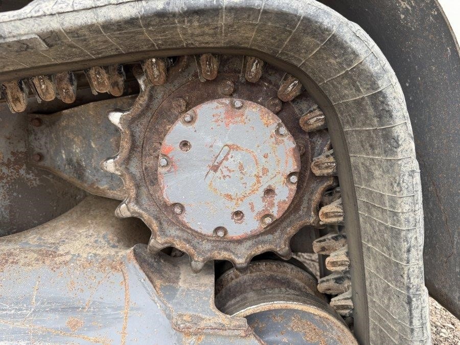 2020 Takeuchi TL10V2 Compact Track Loader - Image 11