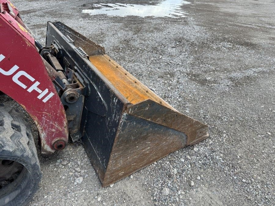 2020 Takeuchi TL12V2-CR Compact Track Loader - Image 26