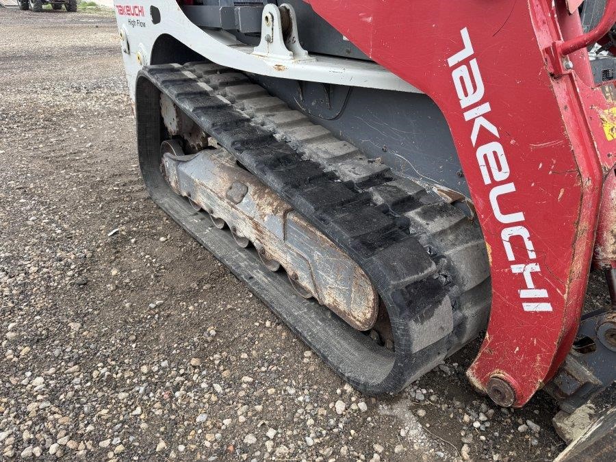 2020 Takeuchi TL12V2 Compact Track Loader - Image 15