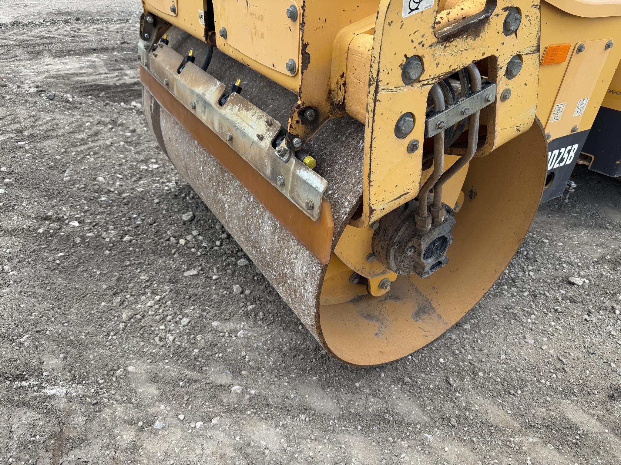2018 Volvo DD25B Smooth Drum Compactor - Image 9