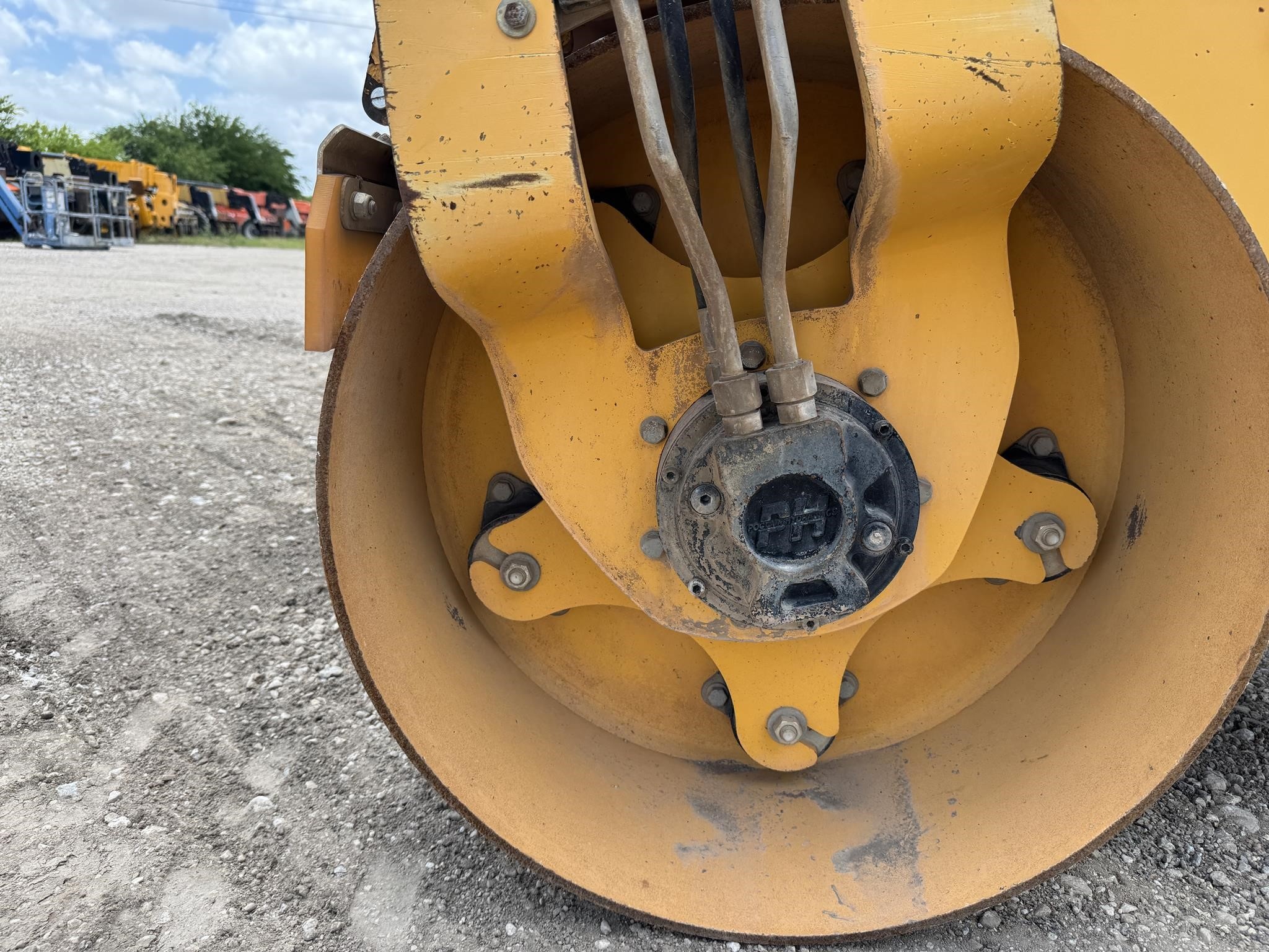 2018 Volvo DD25B Smooth Drum Compactor - Image 10
