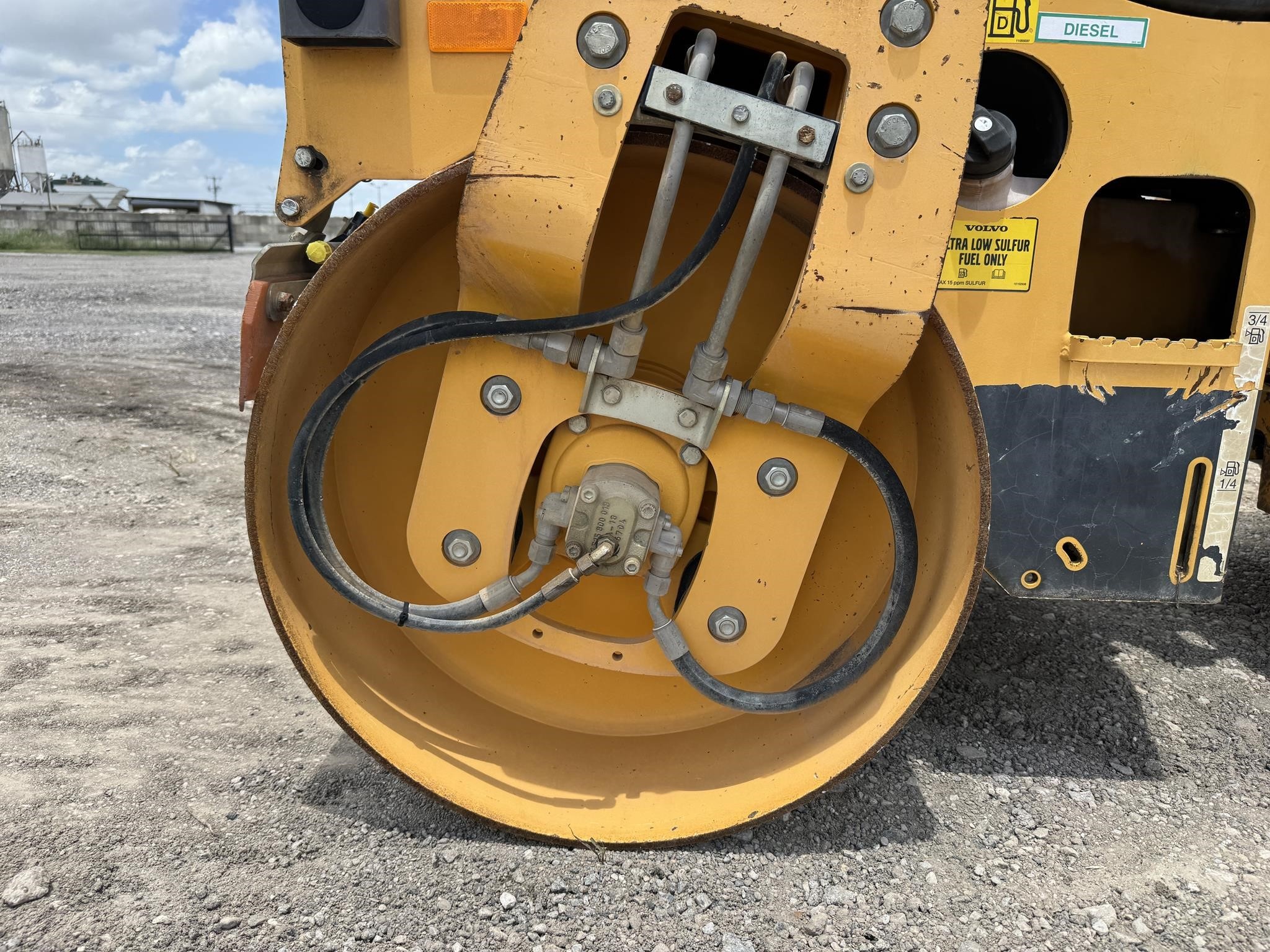 2018 Volvo DD25B Smooth Drum Compactor - Image 13