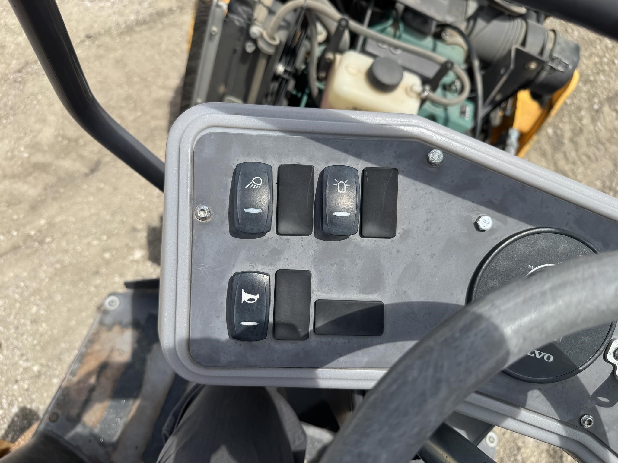 2018 Volvo DD25B Smooth Drum Compactor - Image 31
