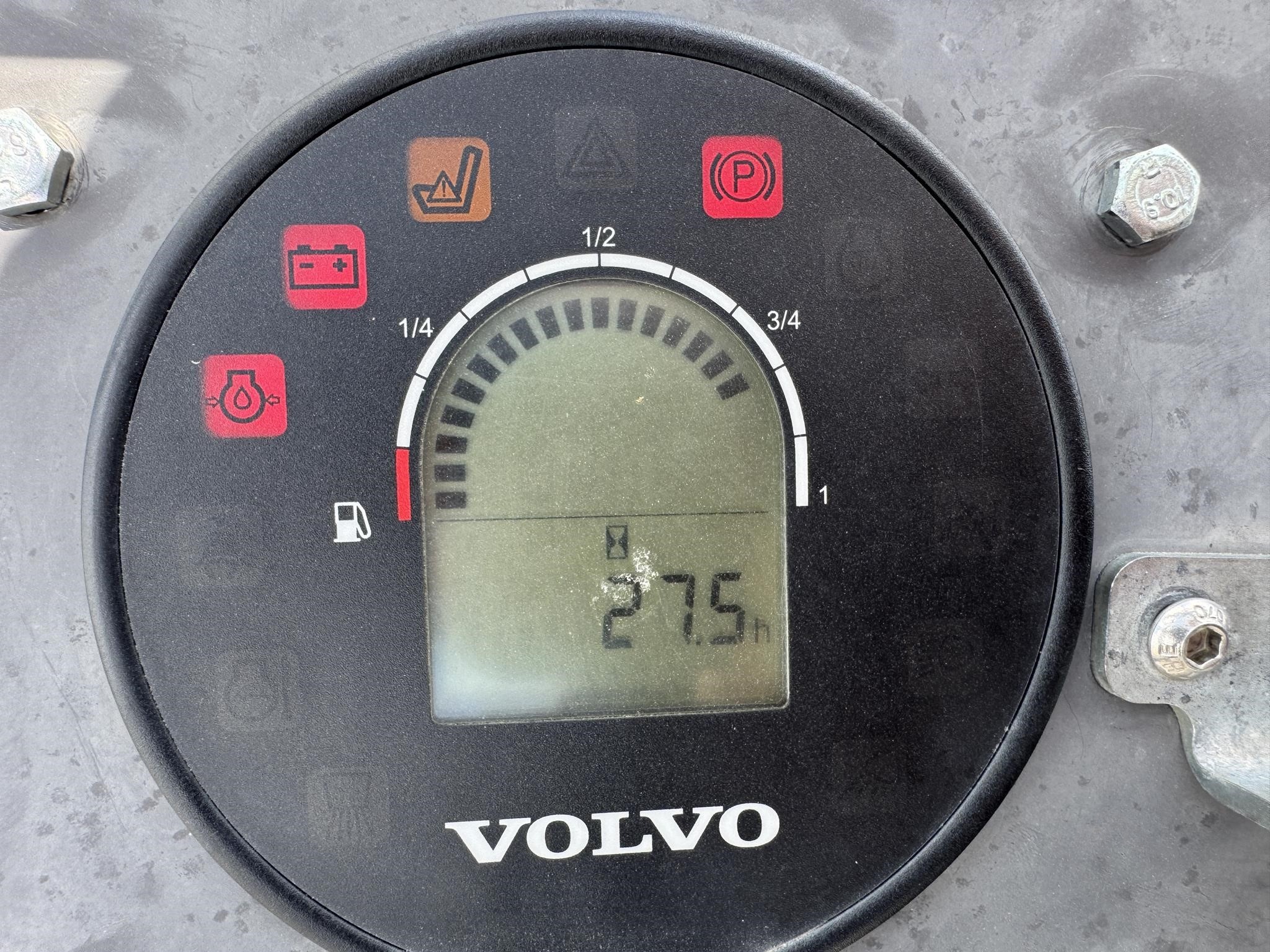 2018 Volvo DD25B Smooth Drum Compactor - Image 32
