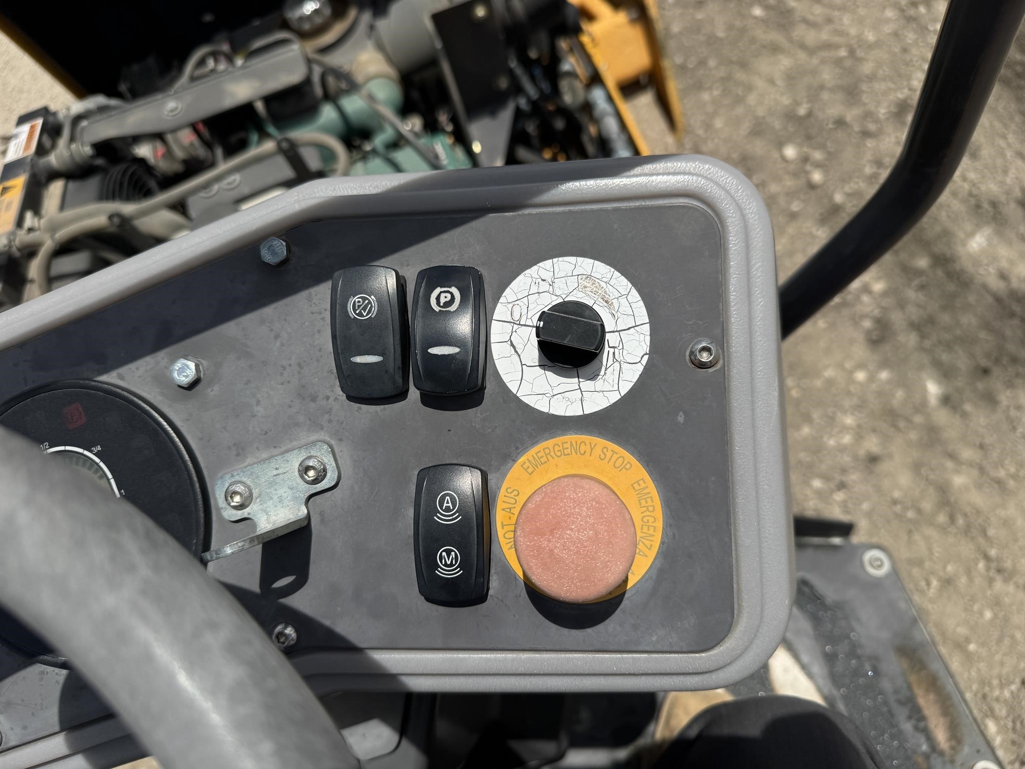 2018 Volvo DD25B Smooth Drum Compactor - Image 33