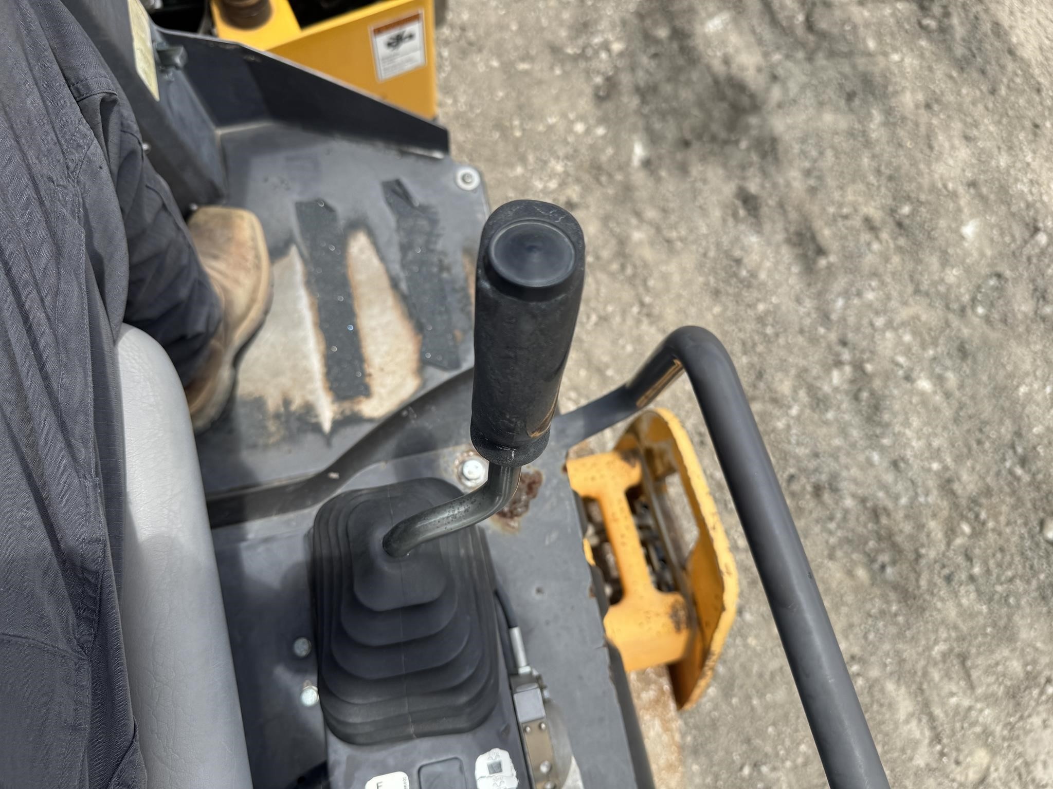 2018 Volvo DD25B Smooth Drum Compactor - Image 34