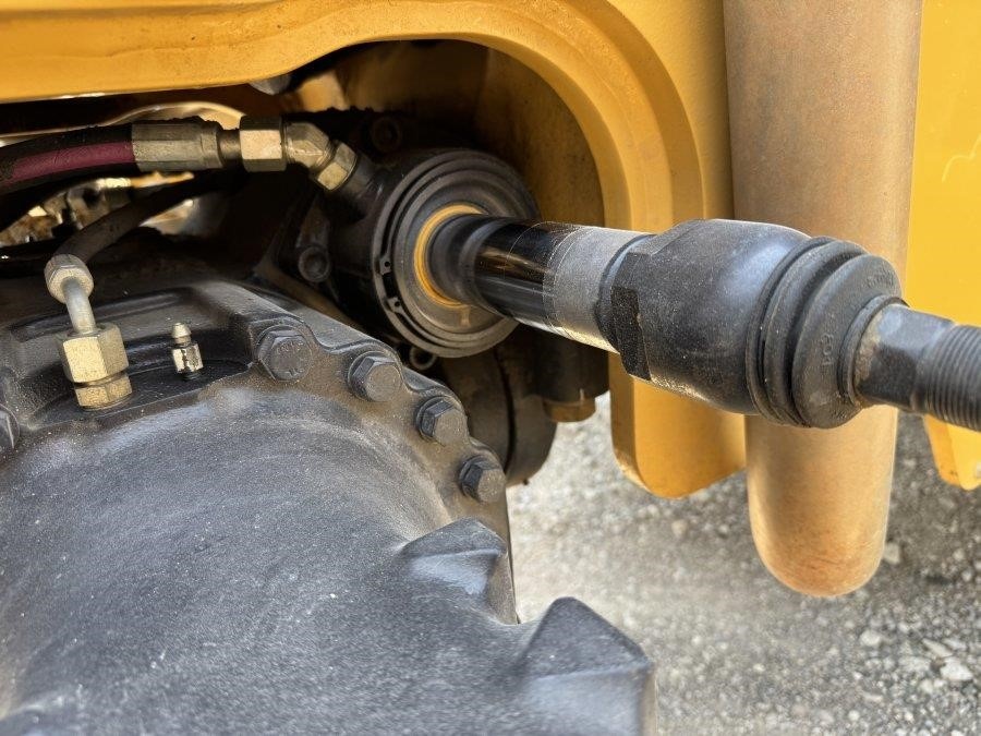 2019 Caterpillar TL1255D Telehandler - Image 22