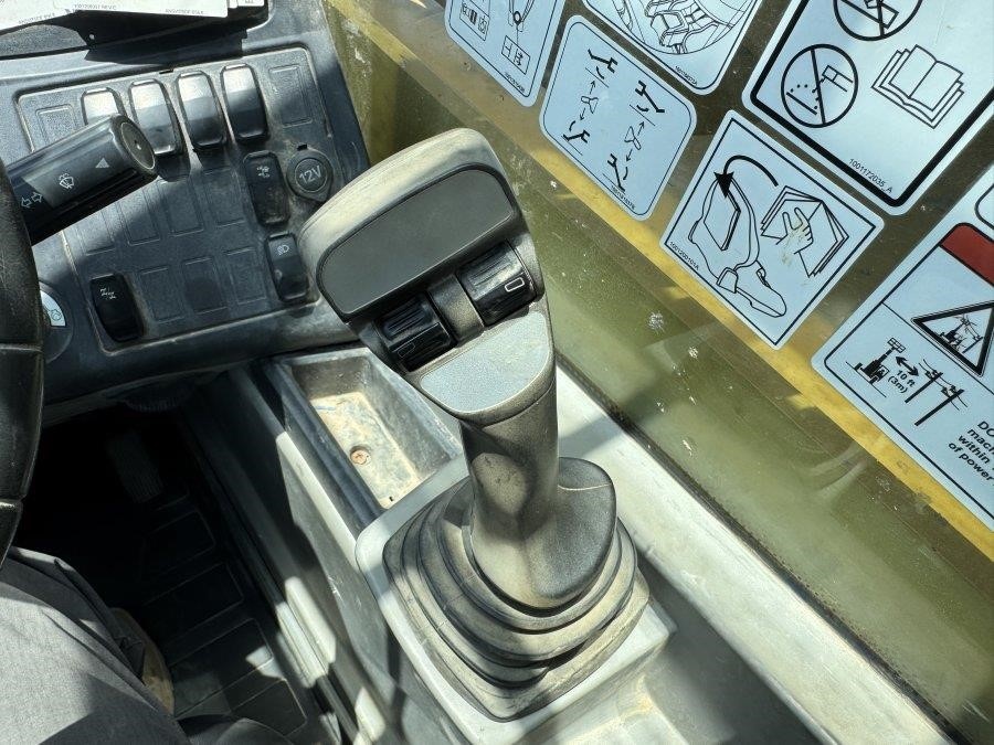 2019 Caterpillar TL1255D Telehandler - Image 45