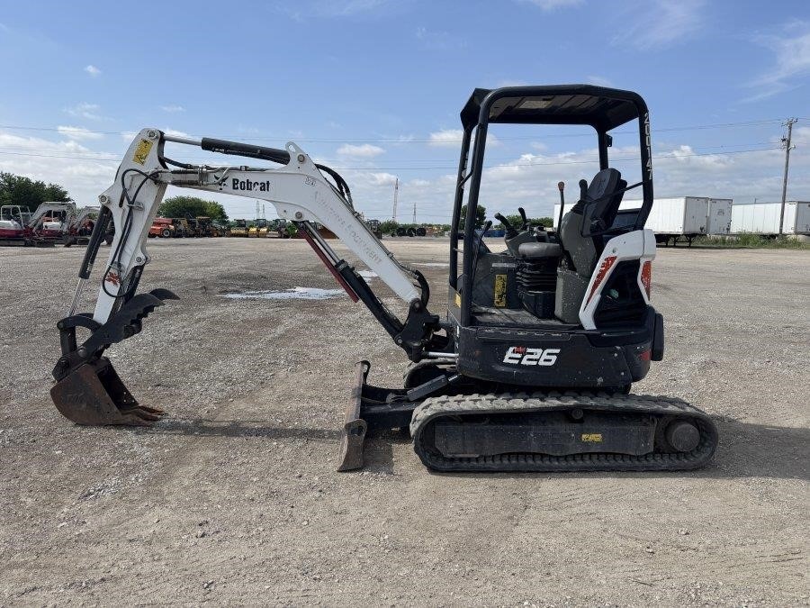 2020 Bobcat E26 Mini Excavator - Image 2