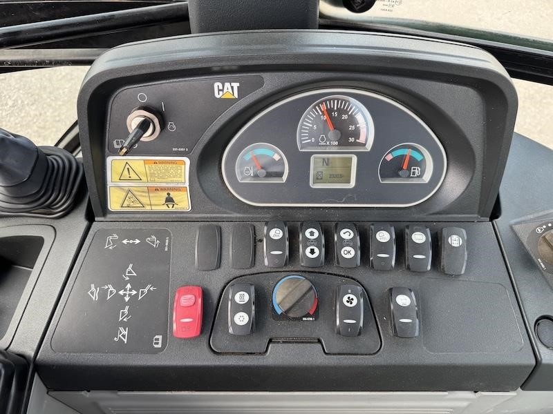 2014 Caterpillar 420F Backhoe loader - Image 30