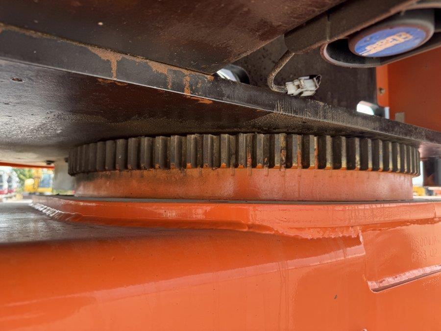 2007 JLG 1350SJP Boom Lift - Image 32