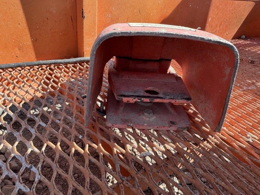 2007 JLG 460SJ Boom Lift - Image 11