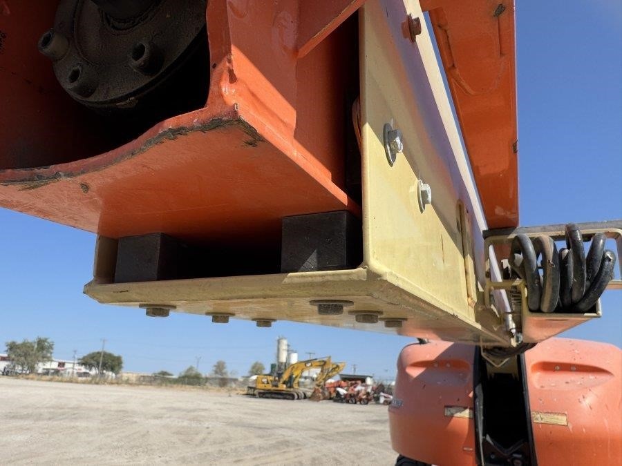 2007 JLG 460SJ Boom Lift - Image 16