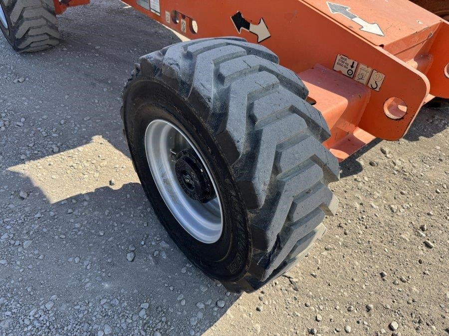 2007 JLG 460SJ Boom Lift - Image 19