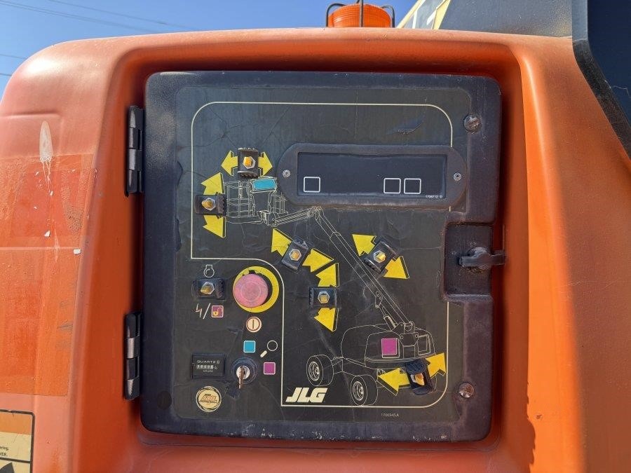 2007 JLG 460SJ Boom Lift - Image 22