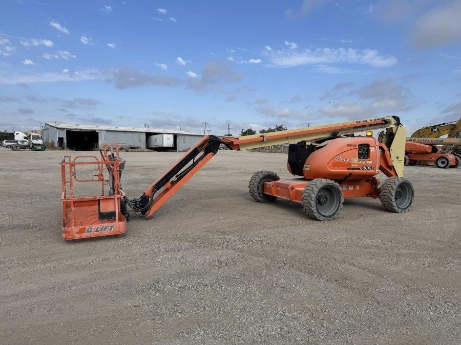 2008 JLG 600AJ 2WD Boom Lift