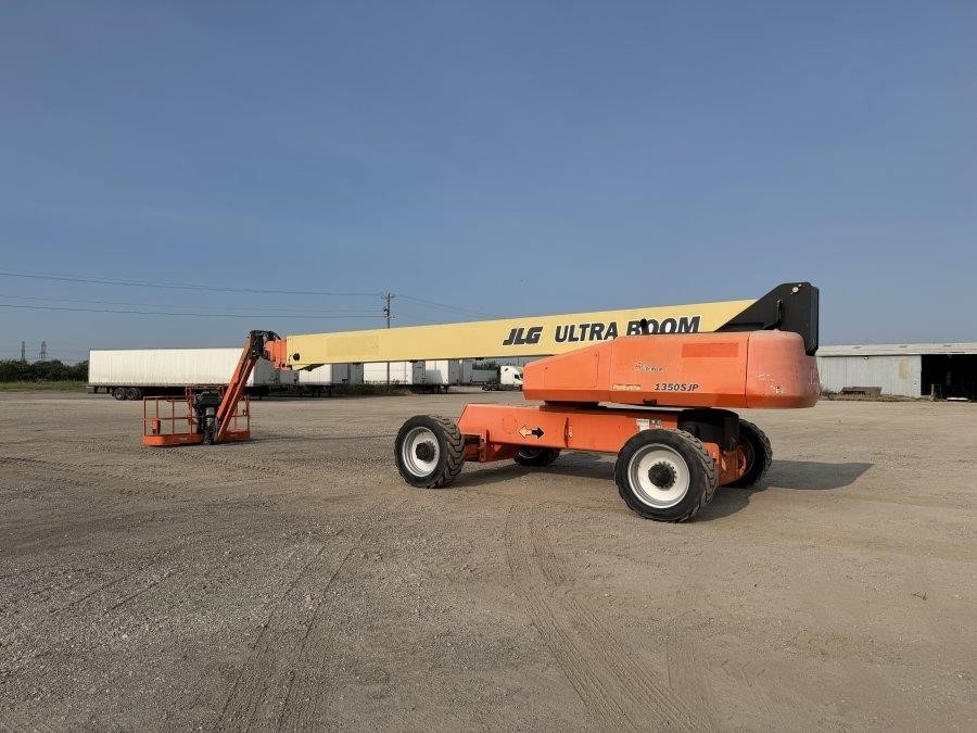 2009 JLG 1350SJP Boom Lift - Image 3