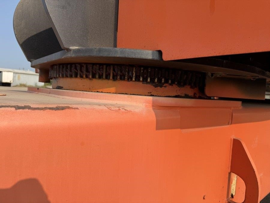 2009 JLG 1350SJP Boom Lift - Image 15