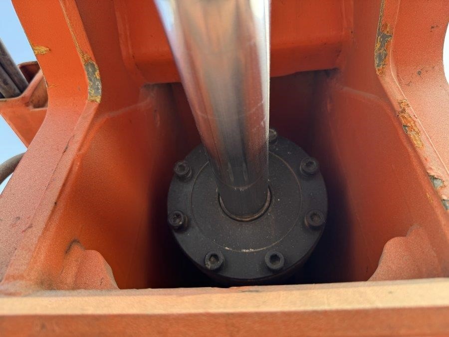 2009 JLG 1350SJP Boom Lift - Image 24