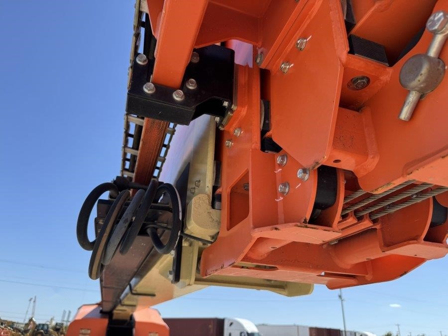 2010 JLG 1350SJP Boom Lift - Image 23