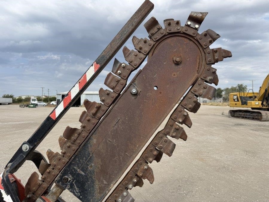 2015 Ditch Witch RT45 Trencher - Image 27