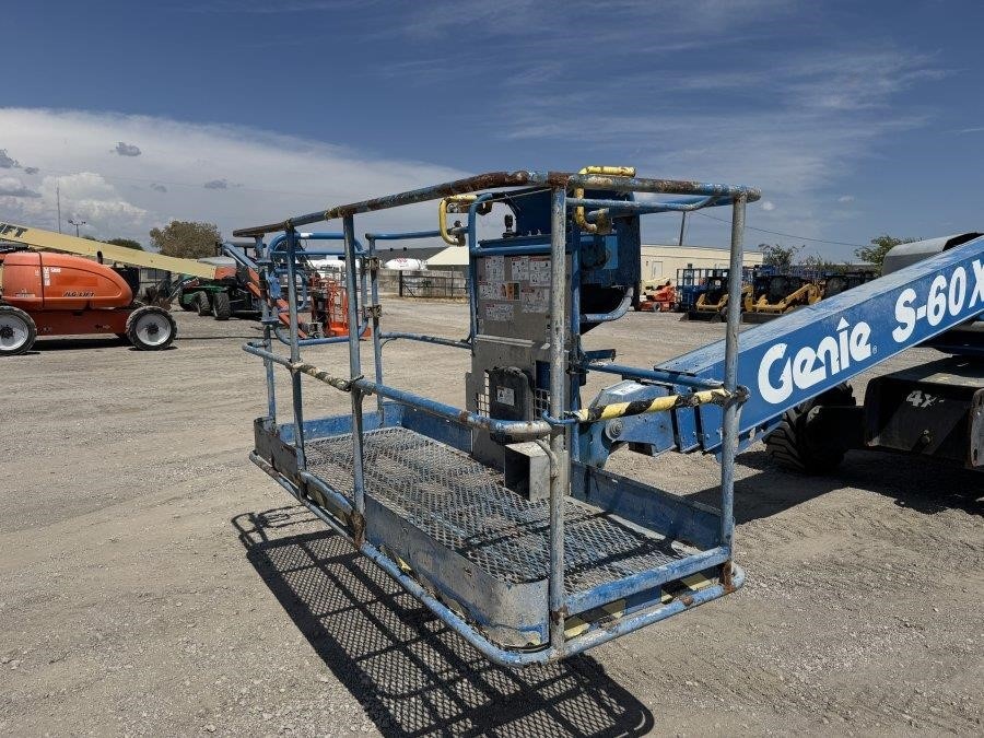 2017 Genie S-60XC Telescopic Boom Lift - Image 9