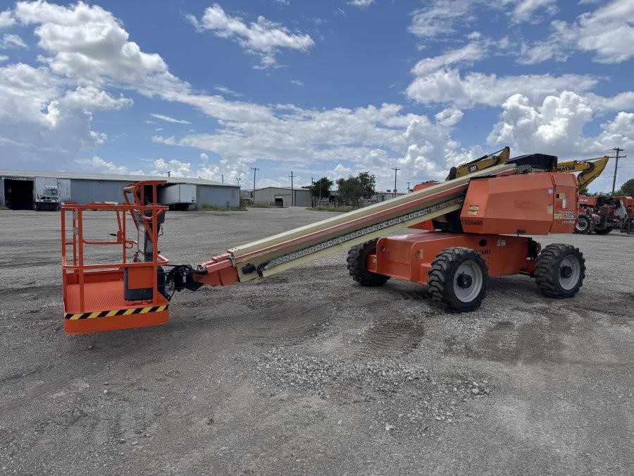 2017 JLG 600S 2WD Boom Lift