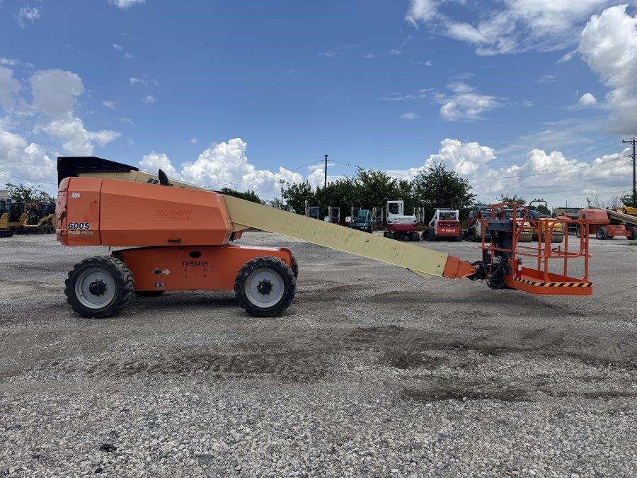 2017 JLG 600S 2WD Boom Lift - Image 6