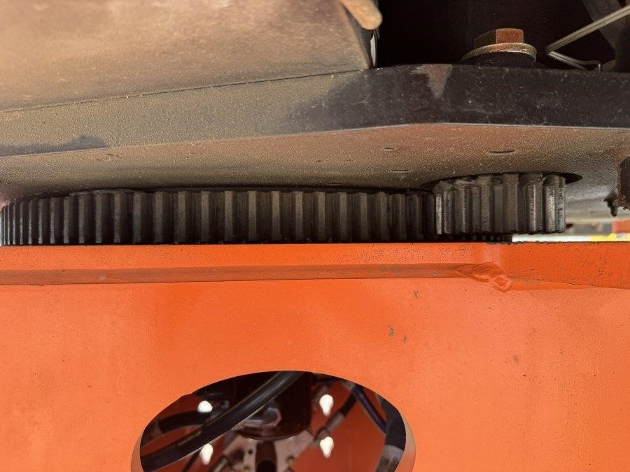 2017 JLG 600S 2WD Boom Lift - Image 14