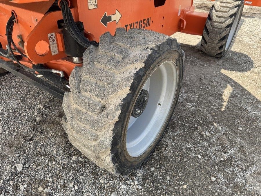 2018 JLG 600S 2WD Boom Lift - Image 10