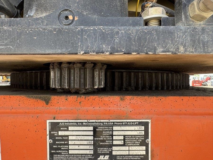 2018 JLG 600S 2WD Boom Lift - Image 14
