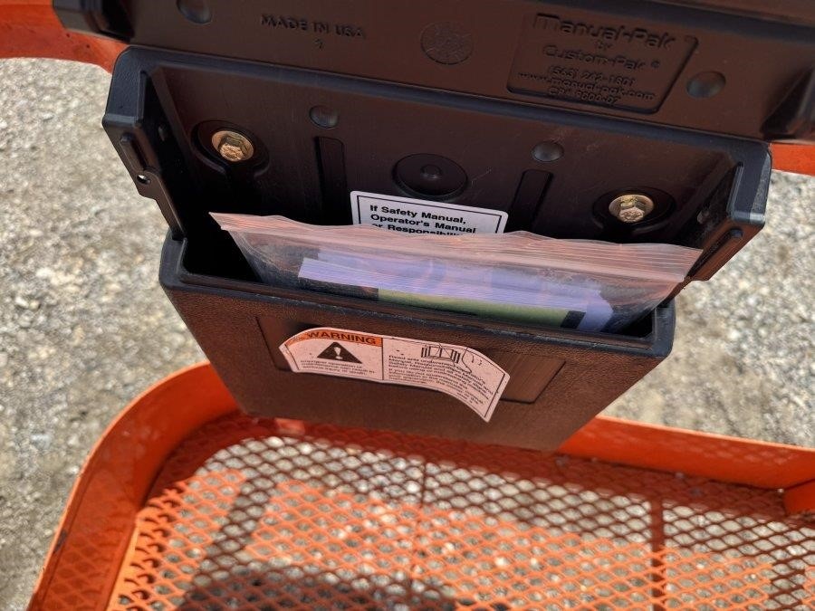 2018 JLG 600S 2WD Boom Lift - Image 25