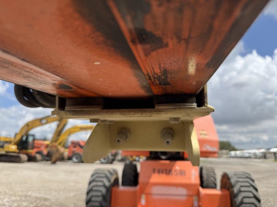 2018 JLG 600S 2WD Boom Lift - Image 32