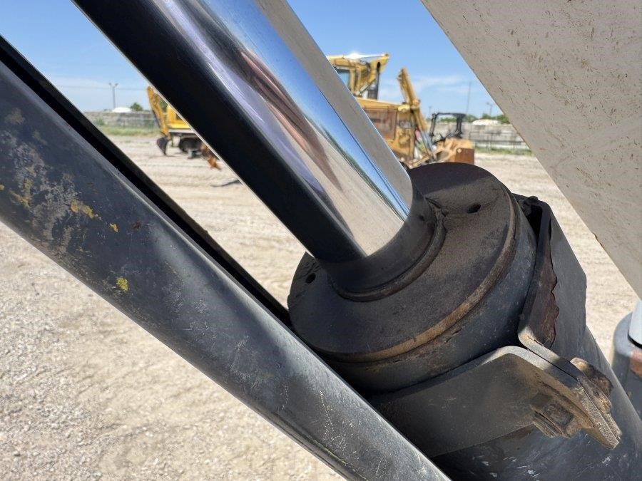2019 Bobcat E50 Mini Excavator - Image 32
