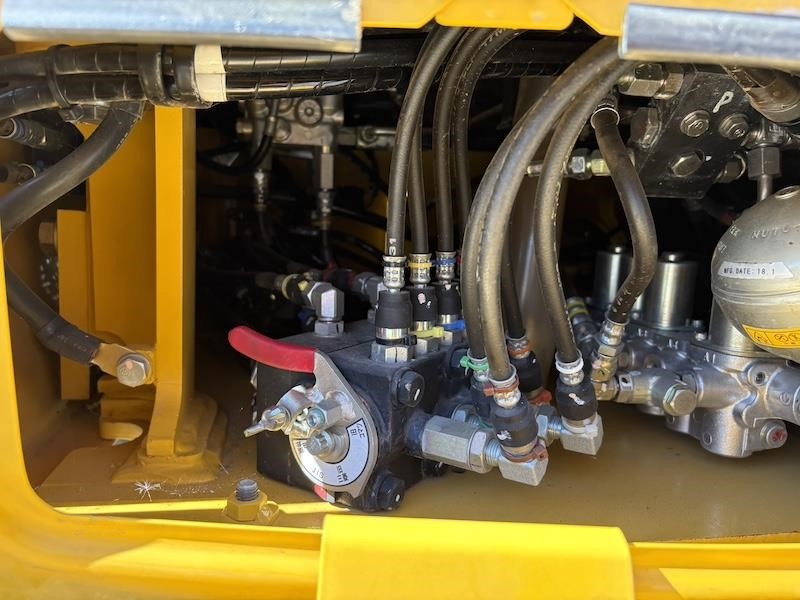 2018 Komatsu PC78UU-10 Excavator - Image 34