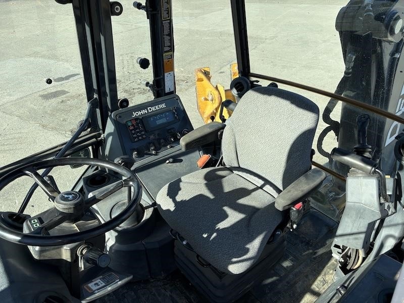 2019 John Deere 410L Backhoe Loader - Image 8