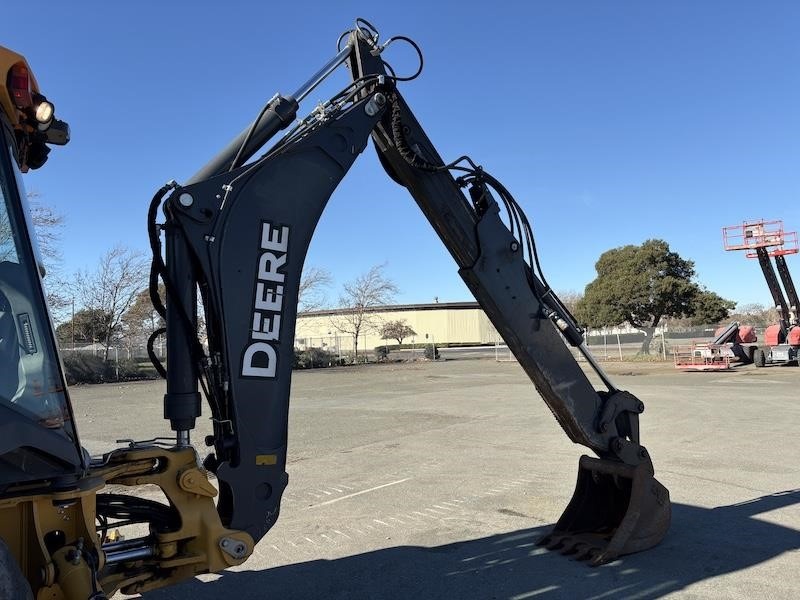 2019 John Deere 410L Backhoe Loader - Image 25
