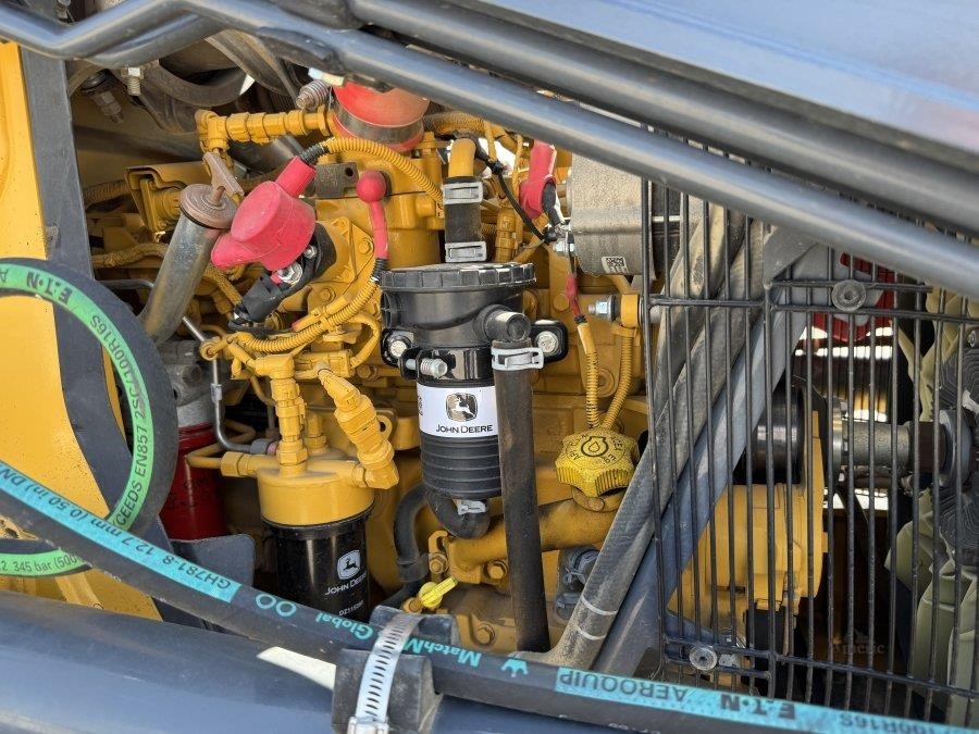 2019 John Deere 410L Backhoe Loader - Image 22