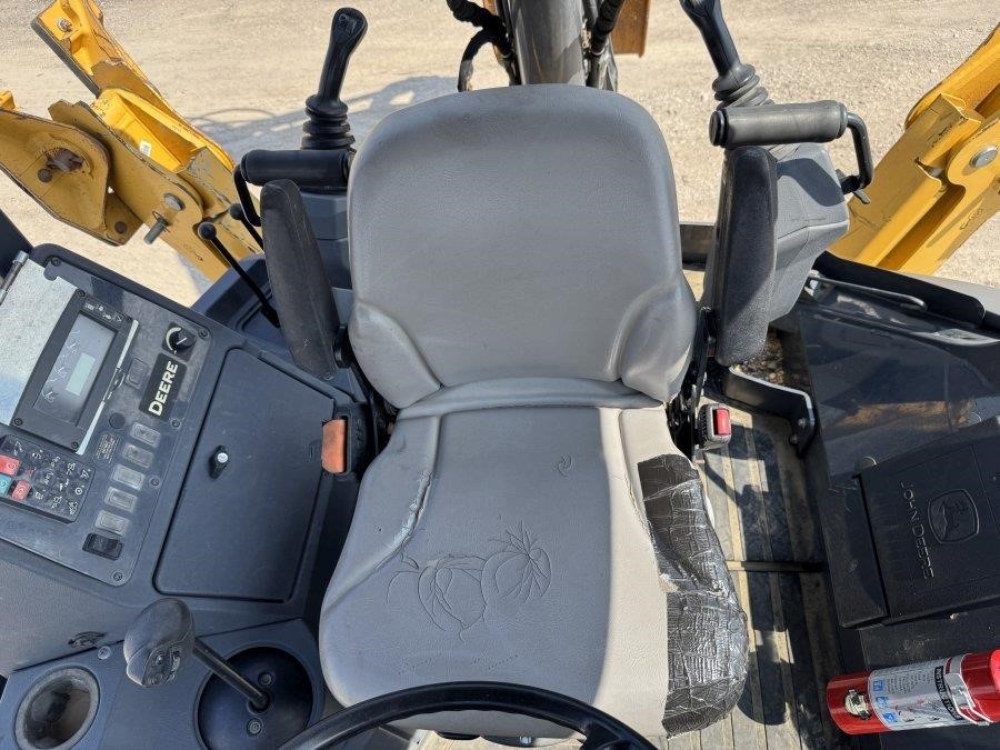2019 John Deere 410L Backhoe Loader - Image 26
