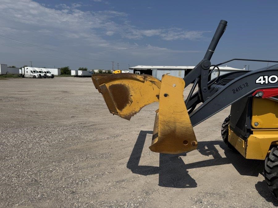2019 John Deere 410L Backhoe Loader - Image 34