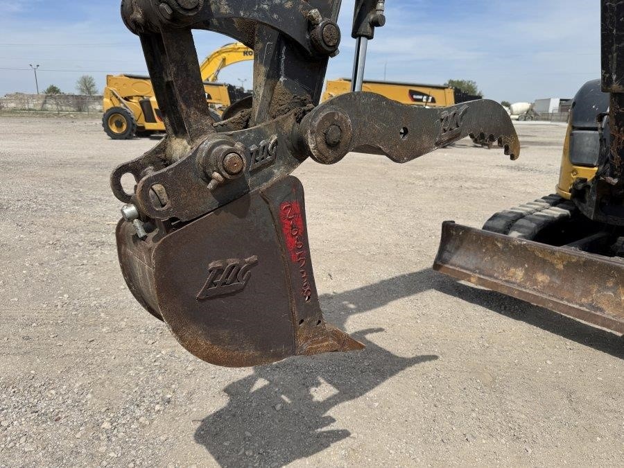 2020 John Deere 50G Mini Excavator - Image 24