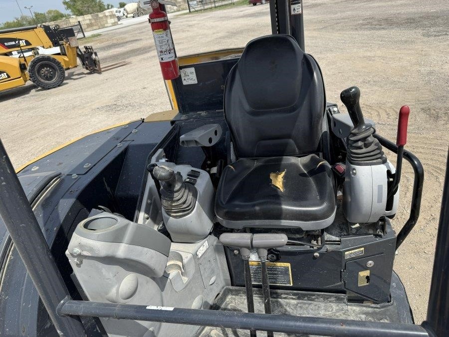 2020 John Deere 50G Mini Excavator - Image 26