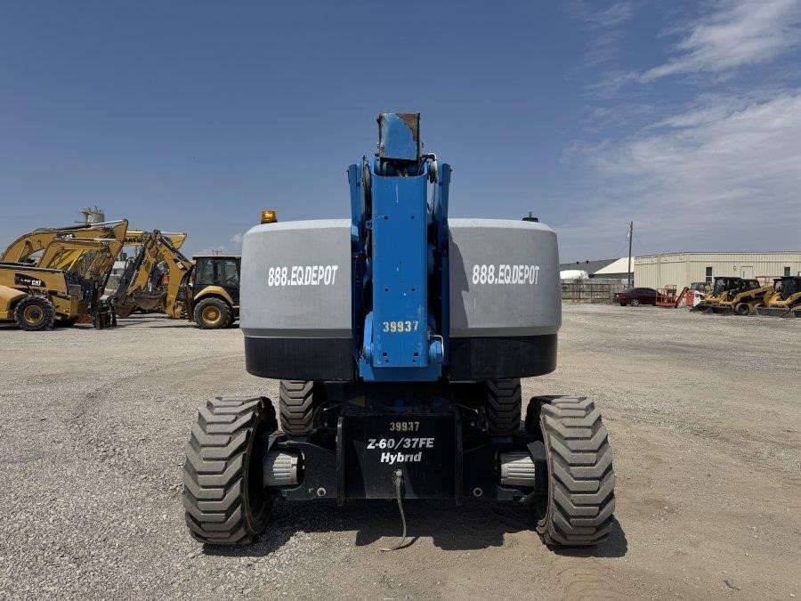 2017 Genie Z60-37FE Articulating Boom Lift - Image 4