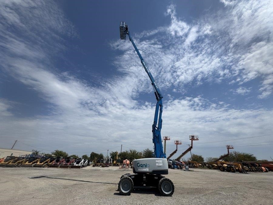 2017 Genie Z60-37FE Articulating Boom Lift - Image 9